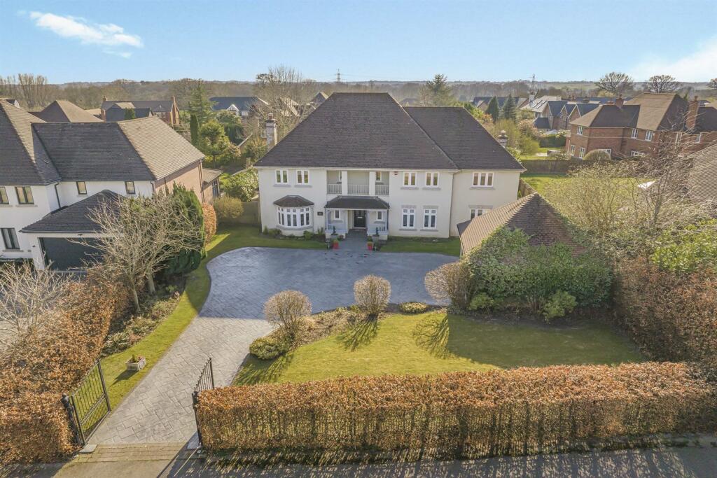 5 bedroom detached house for sale in Eyebrook Road, Bowdon, Altrincham, WA14